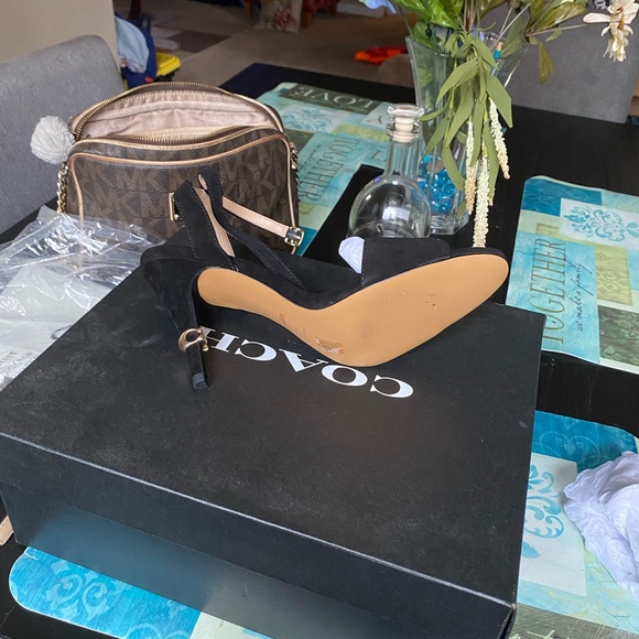 Authentic Coach sandals - Picture 2 of 2